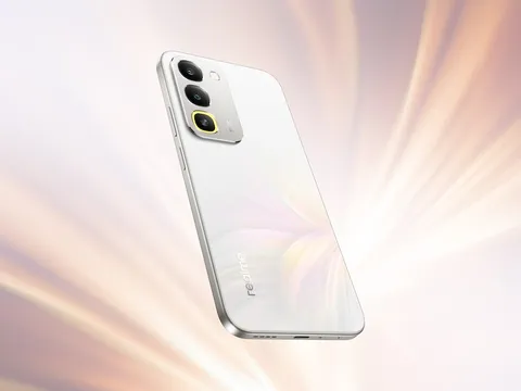 realme C100 chính thức ra mắt: Siêu pin Titan 8000mAh đột phá trong phân khúc phổ thông với khả năng 'sạc một lần, dùng 2 ngày'
