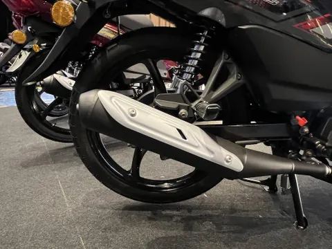 ‘Vua xe số’ 115cc mới chính thức mở bán giá 20 triệu đồng rẻ hơn Honda Future, trang bị át vía Wave Alpha và RSX