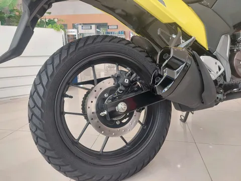 Suzuki chính thức ra mắt ‘vua côn tay’ mới phân khúc cao cấp hơn Yamaha Exciter và Honda Winner R, có ABS 2 kênh, giá rẻ