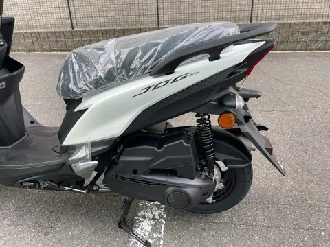 Yamaha chính thức ra mắt ‘xe ga quốc dân’ mới ấn tượng hơn Honda Vision, động cơ 125cc như SH Mode, giá rẻ