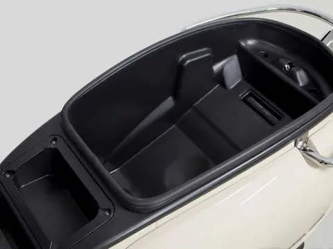 Tin xe trưa 1/6: Đối thủ ‘một 9 một 10’ của Honda SH 160i chính thức ra mắt, giá rẻ hơn cả SH Mode