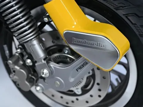 ‘Huyền thoại xe ga’ 150cc mới của Ý chính thức ra mắt giá 66 triệu đồng, khắc chế Honda SH và Air Blade