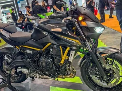 Tin xe trưa 2/6: ‘Vua côn tay’ mới phân khúc trên Exciter và Winner R chính thức ra mắt với giá mềm, trang bị cực xịn