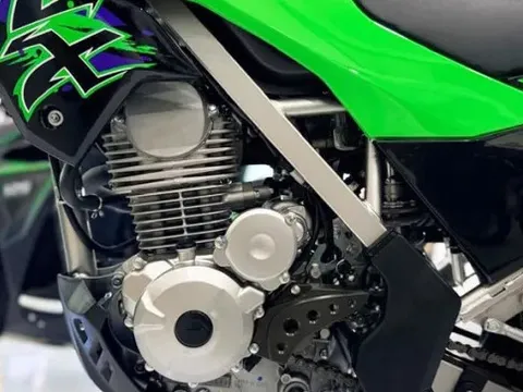 ‘Huyền thoại côn tay’ 150cc mới giá 66 triệu đồng chính thức ra mắt, phong cách khác xa Yamaha Exciter và Honda Winner R
