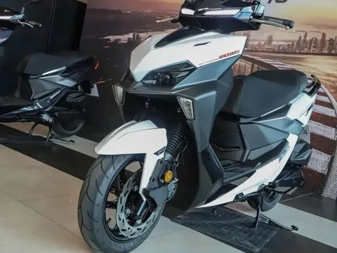 Tin xe trưa 8/7: Chính thức ra mắt ‘huyền thoại xe ga’ 125cc mới giá 84 triệu đồng, ‘chất’ hơn cả Honda SH