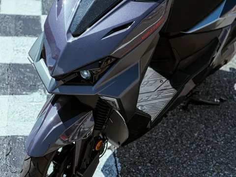 ‘Khắc tinh’ của Honda SH 160i chính thức ra mắt với giá 88 triệu đồng: Thiết kế thể thao hơn Vario, có ABS 2 kênh và TCS