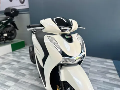 Honda SH 150i giảm giá ‘sập sàn’ 20 triệu đồng, chính thức chạm mức rẻ kỷ lục làm khách Việt dậy sóng