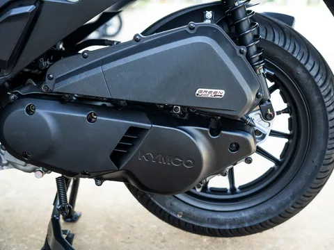 ‘Chơi sát ván’ Honda SH, ‘vua xe ga’ 150cc mới ra mắt giá 72 triệu đồng, có ABS 2 kênh và TCS ăn đứt Air Blade