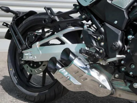 ‘Vua côn tay’ mới phân khối lớn hơn Honda Winner R và Yamaha Exciter chính thức ra mắt, ‘gây sốt’ vì giá quá rẻ