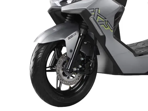 Hạ đo ván Honda Vision, ‘vua xe ga’ 125cc mới tinh ra mắt giá chỉ 37 triệu đồng: Đẹp hơn Air Blade, có ABS và TCS như SH