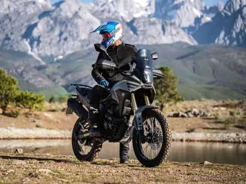 Chính thức ra mắt ‘ông hoàng’ côn tay của Ý giá 63 triệu đồng: Khác biệt Yamaha Exciter, có ABS kênh đôi ăn đứt Winner R