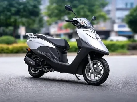 Tin xe trưa 6/8: Honda ra mắt ‘xe ga quốc dân’ 125cc mới thiết kế đầy hoài niệm, giá rẻ hơn Vision và SH Mode