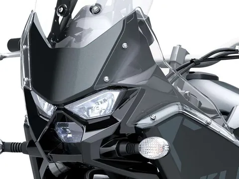 ‘Vua côn tay’ Nhật Bản mới chính thức ra mắt: Khác xa Yamaha Exciter, cao cấp hơn Honda Winner R, giá rẻ so với trang bị