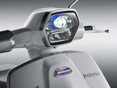 ‘Vua xe ga’ 174cc mới chính thức ra mắt: Thiết kế sang trọng, có ABS 2 kênh như Honda SH, giá hấp dẫn