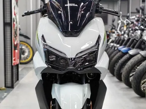 Tin xe trưa 10/9: Honda mở bán ‘vua xe ga’ 150cc mới có ABS 2 kênh và TCS như SH, giá 58 triệu đồng ngang Air Blade