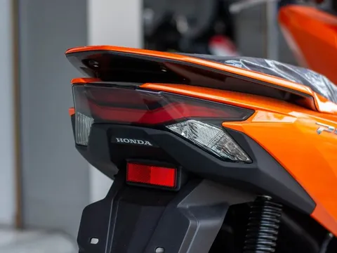 Honda chính thức ra mắt ‘vua xe ga’ 160cc mới trông ‘chất’ hơn SH 160i, trang bị trên cơ SH Mode và Vario, giá hấp dẫn