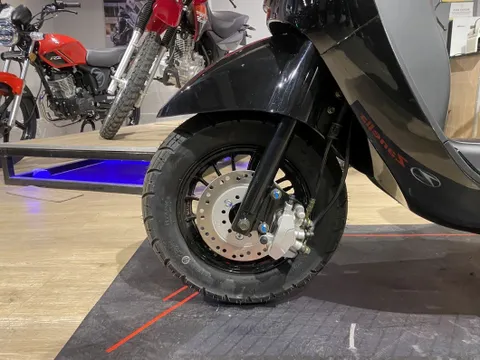 Tin xe hot 28/9: ‘Vua xe ga’ 150cc mới thiết kế sang hơn Honda SH ra mắt, giá 56 triệu đồng rẻ át vía SH Mode