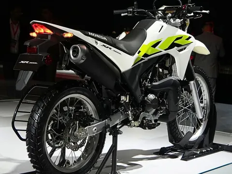 Honda ra mắt ‘vua côn tay’ mới giá 55 triệu đồng: Có động cơ 293cc, ABS 2 kênh xịn hơn Winner R và Yamaha Exciter