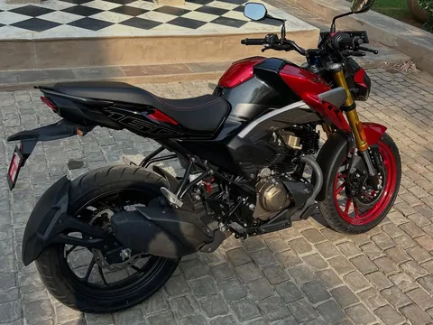 Tin xe hot 20/10: Ra mắt ‘vua côn tay’ mới giá rẻ 34 triệu đồng, có ABS 2 kênh xịn hơn Yamaha Exciter và Honda Winner R