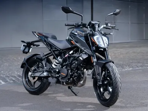 Tin xe trưa 30/10: Ra mắt ‘vua côn tay’ mới giá 56 triệu đồng ngang Yamaha Exciter, dùng động cơ 200cc mạnh hơn Winner R
