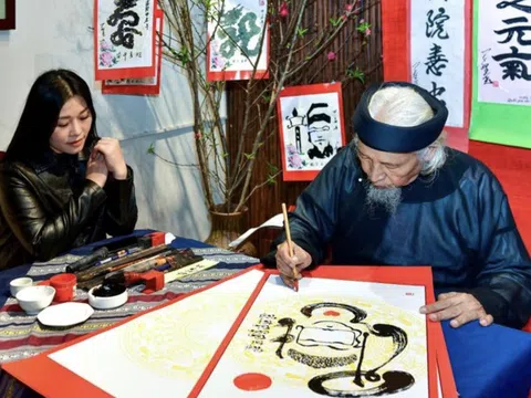Cho chữ đầu Xuân - Lưu giữ nét đẹp văn hóa cùng Tạp chí Khoa học Phát triển Nông thôn Việt Nam