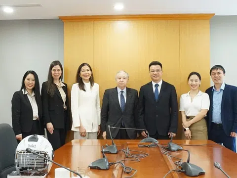 Đặc phái viên của Tổng Thư ký Liên Hợp Quốc về An toàn Giao thông Đường bộ thăm chính thức Việt Nam