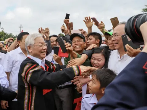 Tổng Bí thư Nguyễn Phú Trọng sống mãi trong lòng dân