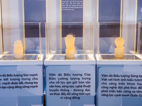 Chính thức mở cổng bình chọn trực tuyến cho giải thưởng "Vinh danh người truyền lửa"