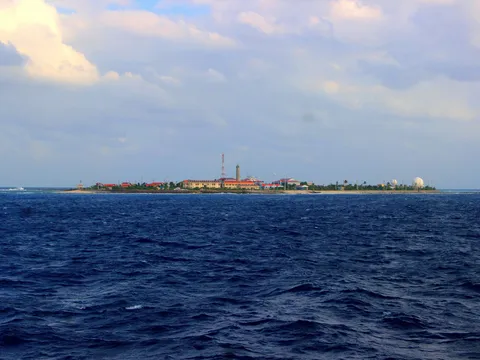 Thách thức của biến đổi khí hậu và ô nhiễm môi trường biển: Những vấn đề đặt ra với Trường Sa