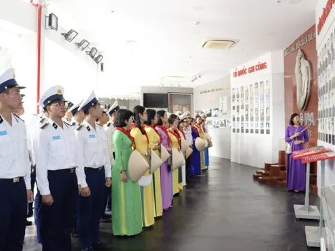Học viện Hải quân dâng hương tưởng nhớ các Liệt sĩ Gạc Ma