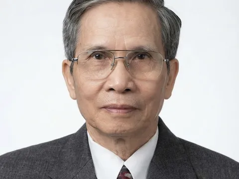Giáo sư - Tiến sĩ Mai Thạch Hoành, chuyên gia số một của Việt Nam và Đông Nam Á về lai tạo giống khoai lang hữu tính
