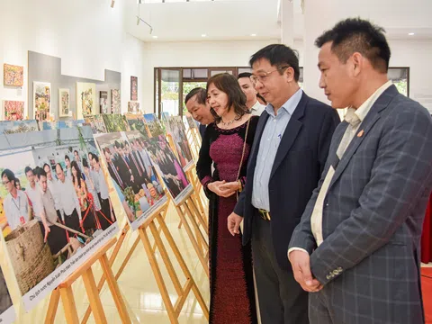Cuộc thi và Triển lãm ảnh "Một thoáng Nông thôn mới Hà Nội" đã thành công rực rỡ!