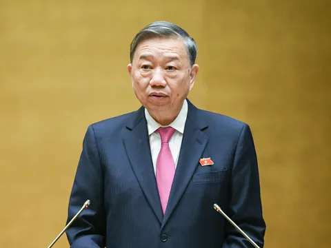 Bộ trưởng Công an: Kiến nghị Quốc hội bổ sung nơi sinh vào hộ chiếu mẫu mới