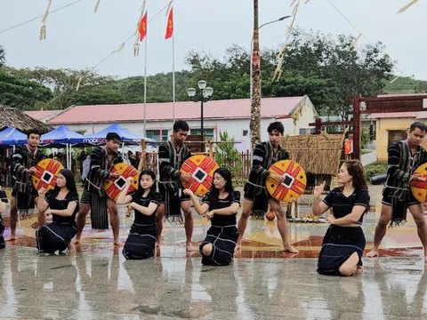 Di Linh - Lâm Đồng: Tưng bừng Lễ hội Mừng lúa mới của đồng bào dân tộc K’Ho cho một mùa màng bội thu