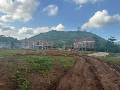 Gia Lai : Dừng thi công nhà rông 9,4 tỉ đồng ai chịu trách nhiệm ?