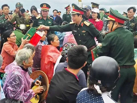 Gia Lai: Quân và dân đoàn kết chung sức khắc phục hậu quả bão lũ, nhanh chóng ổn định đời sống