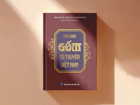 Nhà báo Trần Mạnh Thường ra mắt cuốn sách "Các làng gốm cổ truyền Việt Nam"