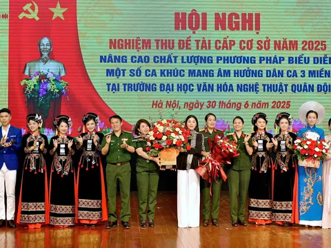 Tiêu chí đánh giá chất lượng phương pháp biểu diễn ca khúc mang âm hưởng dân ca