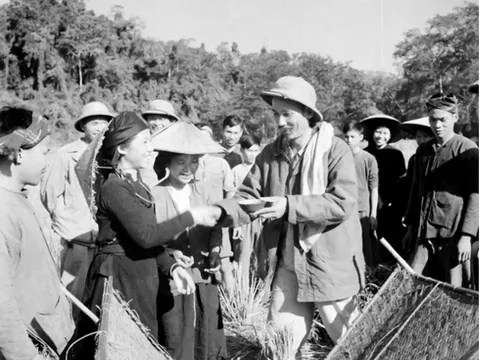 Từ "Vần công" đến "Tổ đổi công": Quá trình liên kết tự nguyện trong kháng chiến (Bài 02)