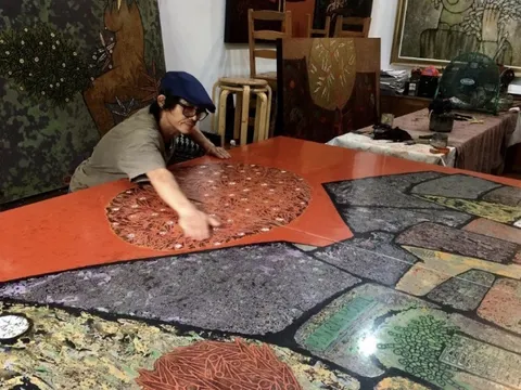 Đặc trưng kỹ nghệ và quy trình thực hành sơn mài truyền thống Chuyên Mỹ