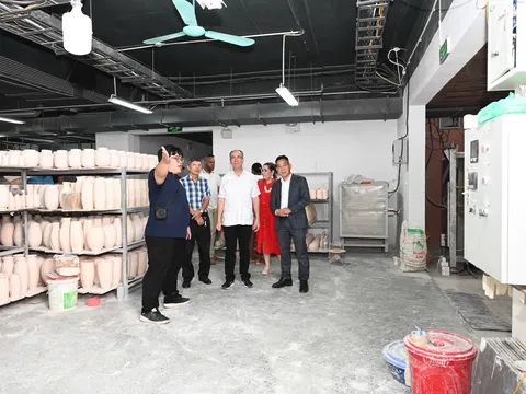 Mạch nguồn di sản và khát vọng vươn xa: Định vị tầm vóc làng nghề Việt Nam trong kỷ nguyên công nghiệp văn hóa