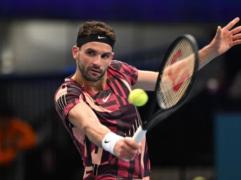 Kết quả tennis 17/6: 'Tiểu Federer' thắng dễ tại London