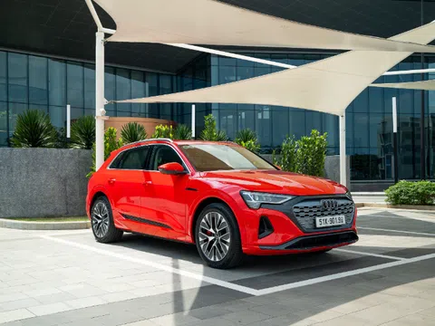 SUV điện Audi Q8 e-tron ra mắt khách Việt: Chạy 582 km/ sạc, sạc nhanh 10 - 80% trong 31 phút