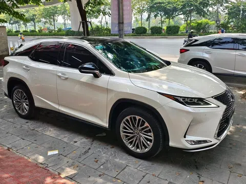 Lexus RX 300 2021 lăn bánh 3 năm tại Việt Nam rao bán với giá bao nhiêu?