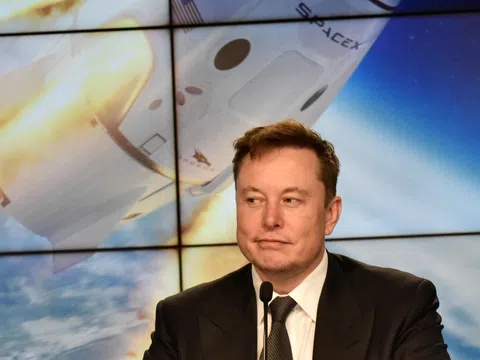 Rộ tin vệ tinh của Elon Musk có thể phá hủy tầng ozone của trái đất