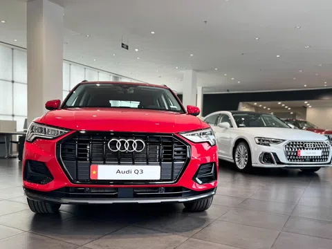Cận cảnh Audi Q3 2024 tại đại lý: Trang bị gói ngoại thất đen thể thao, giá từ 1,8 tỷ đồng