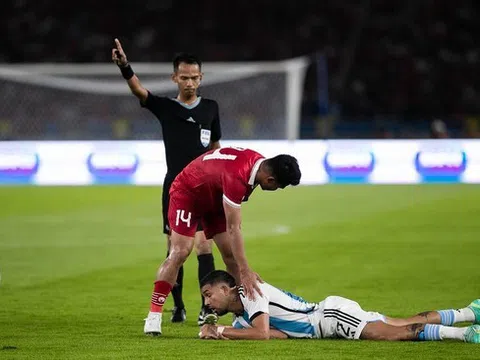 Trọng tài từng bắt trận Argentina vs Indo cầm còi ở V-League