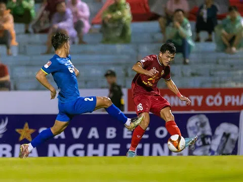 SLNA vs Hà Tĩnh: Căng thẳng chung kết ngược