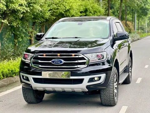 Từng lăn bánh hơn 1,3 tỷ đồng, Ford Everest 2020 'ngậm ngùi' rao bán chỉ ngang xe hạng C