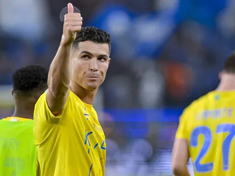 Ronaldo 'rục rịch' ngày hội quân trở lại cùng Al Nassr